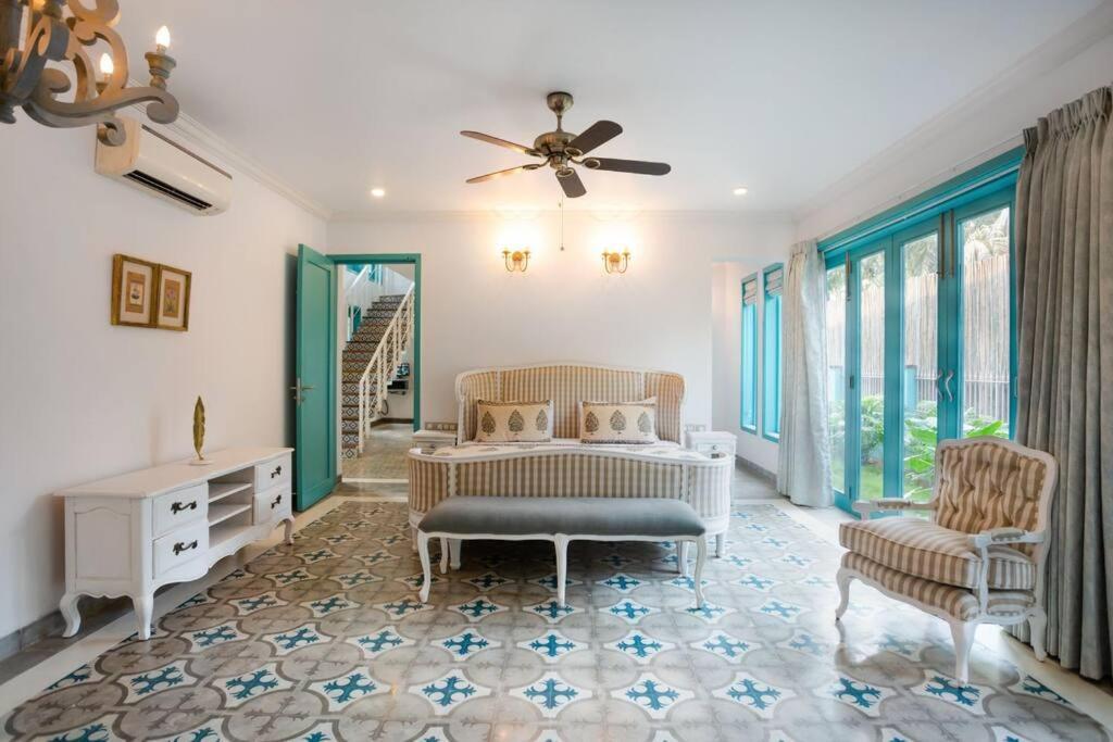 White Banyan Beach Villa, Candolim By The Acacia Villas Bagian luar foto