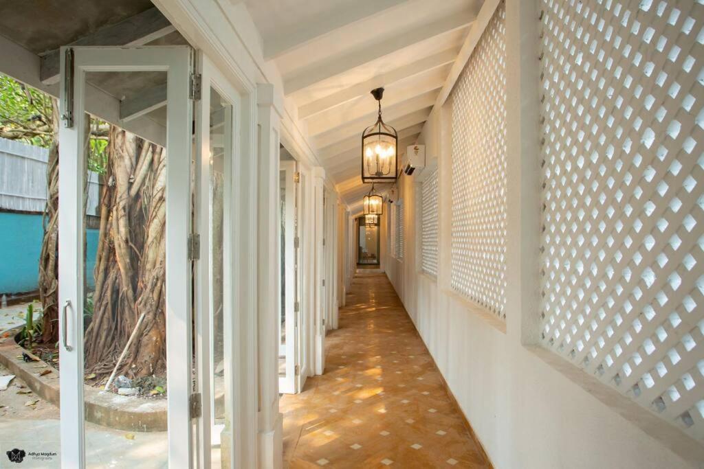 White Banyan Beach Villa, Candolim By The Acacia Villas Bagian luar foto