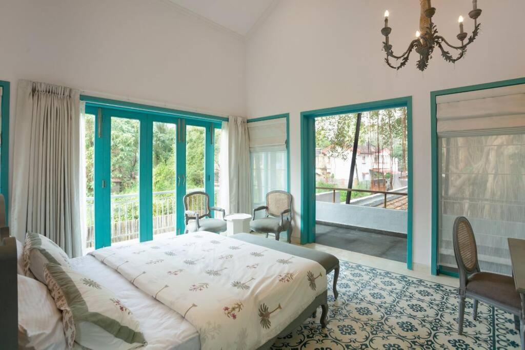 White Banyan Beach Villa, Candolim By The Acacia Villas Bagian luar foto